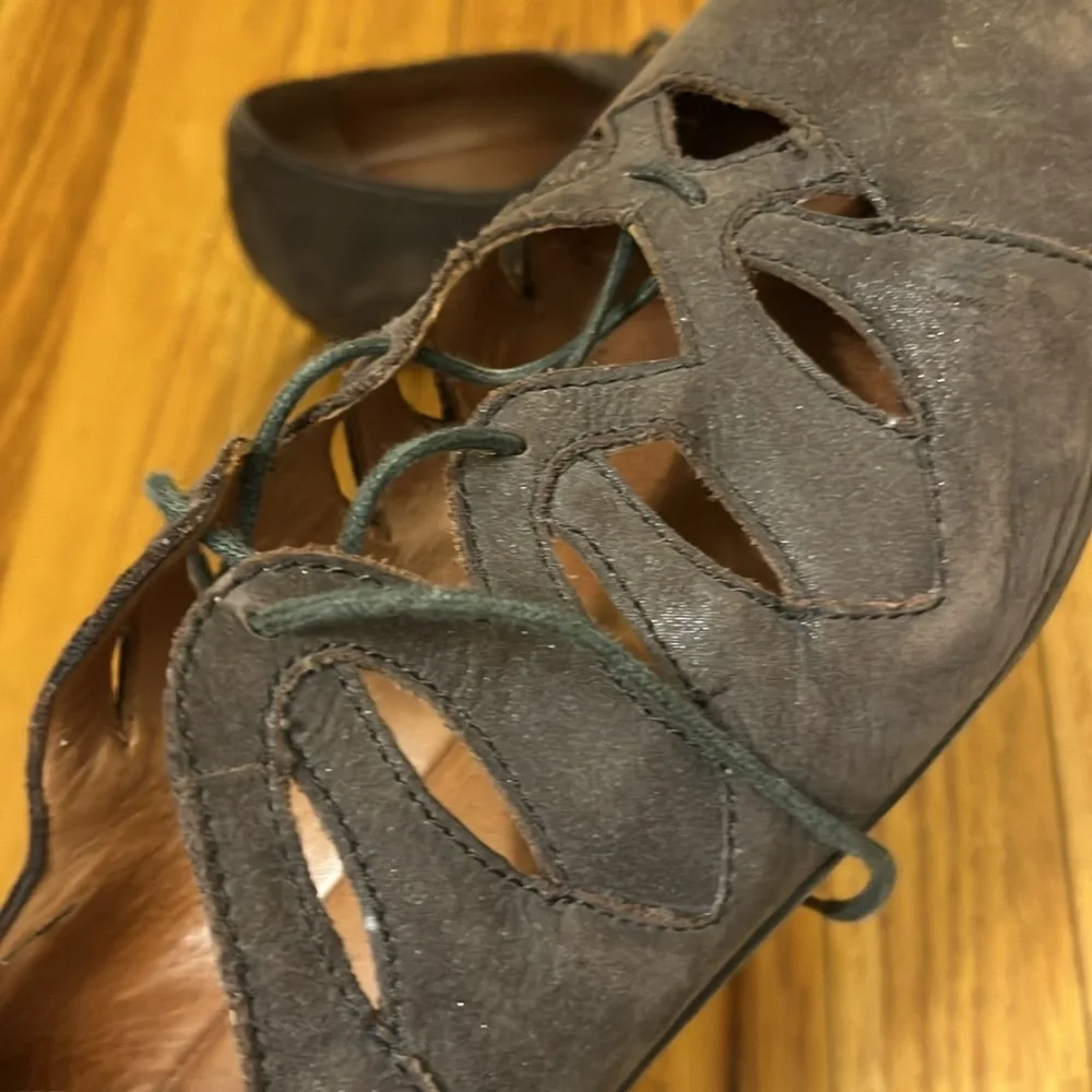 Women's Gentle Souls By Kenneth Cole Nye Leather Wedge Shoes Brown 9